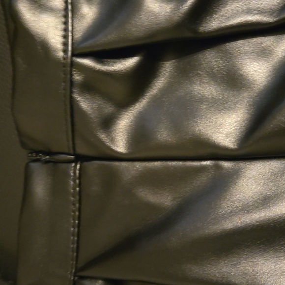 NWOT Faux Leather Pleated Skirt - Picture 4 of 6